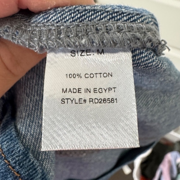 NWT Silver Springs Embellished Medium wash Denim Vest Size Medium - Picture 7 of 7